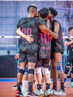 v2_0a74fe16-8e40-4b76-8720-712dacd5a211.jpg